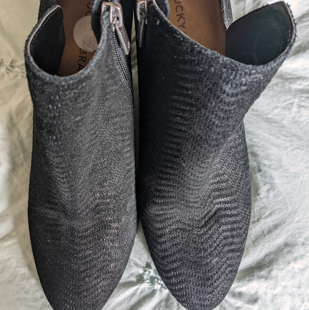 Lucky Brand Women's Black Suede Side Zip Ankle Booties Size 8.5